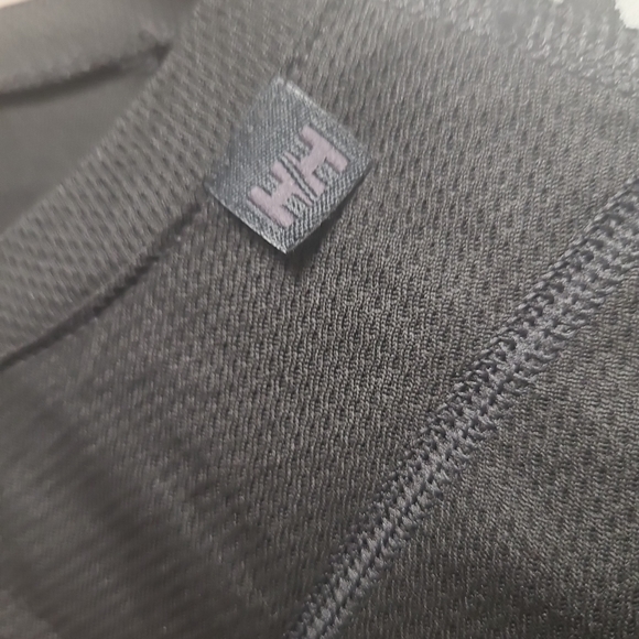 Helly Hansen Lifa long sleeve base layer small - Picture 6 of 7